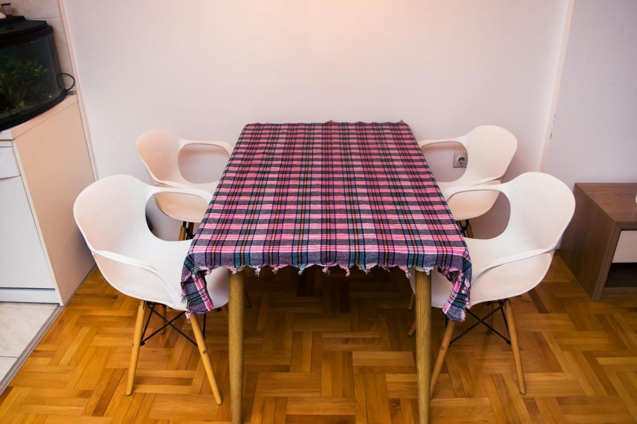 Apartment Aleksija Ni Dış mekan fotoğraf