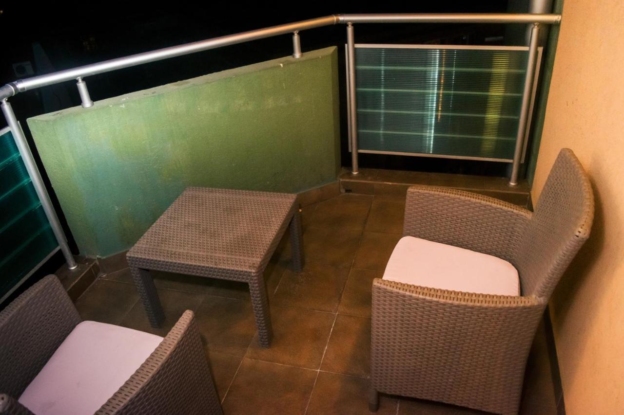Apartment Aleksija Ni Dış mekan fotoğraf
